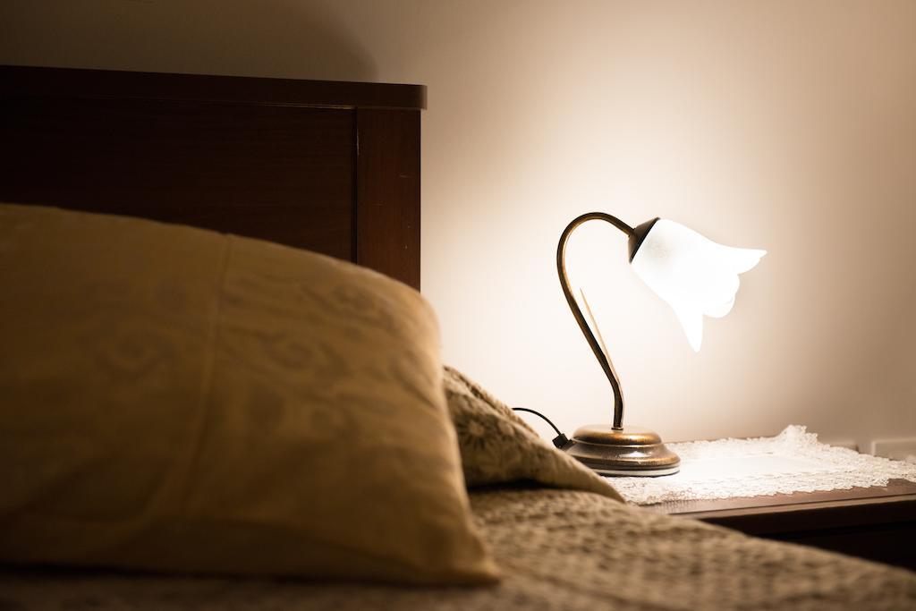 Antico Borgo Teresiano Bed & Breakfast Триест Стая снимка